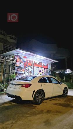 Chrysler 200